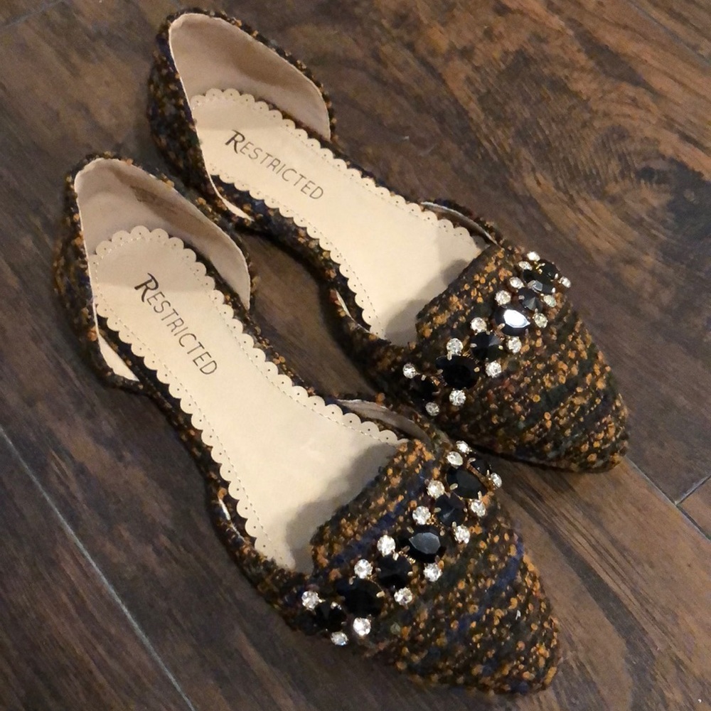 Fashion flat